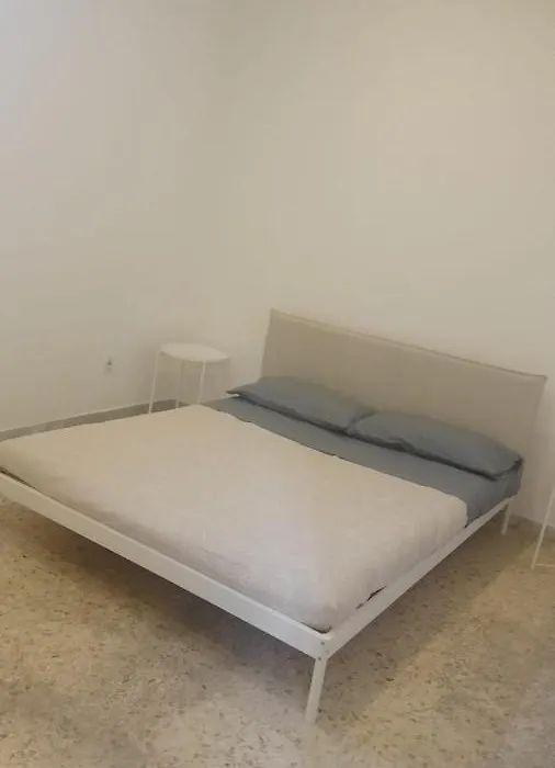East Holiday Apartment 1 & 2-1