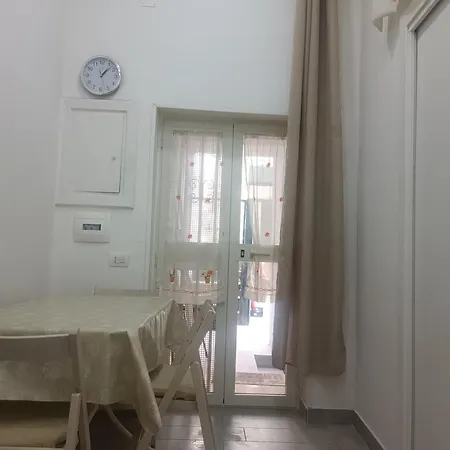 East Holiday Apartment 1 & 2-3